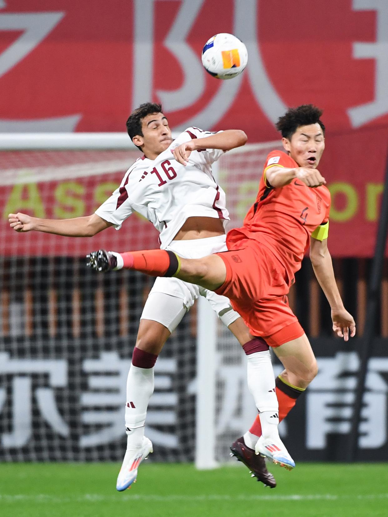 包含1比0小胜！中国队东亚杯收官战告捷，久帅下课，阿根廷少帅能救国足？的词条